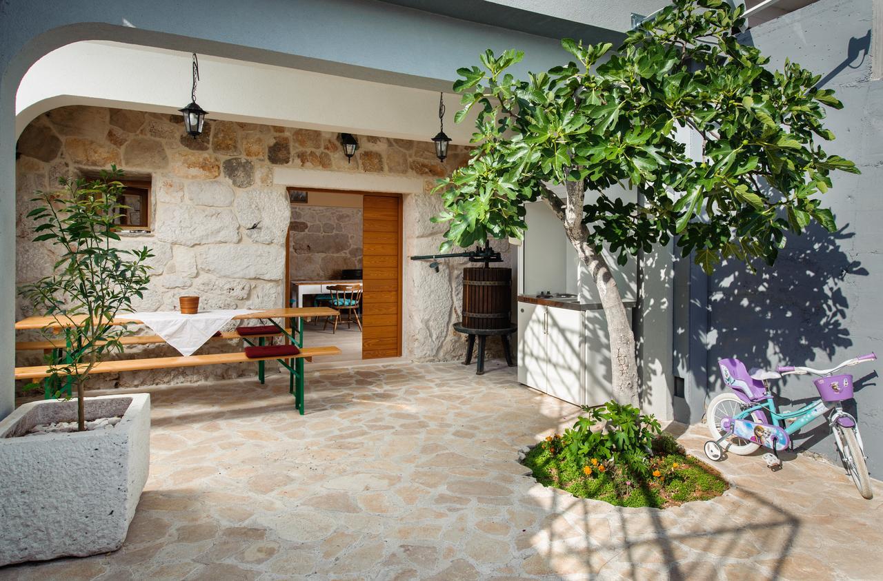 Villa Sv. Vid Sevid Exterior foto